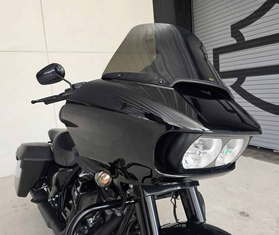 2018 Harley-Davidson® Road Glide® Special Vivid Black