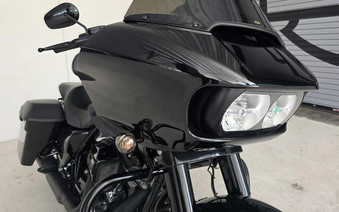 2018 Harley-Davidson® Road Glide® Special Vivid Black