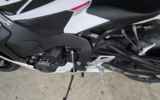 2027 Honda CBR1000RR Base