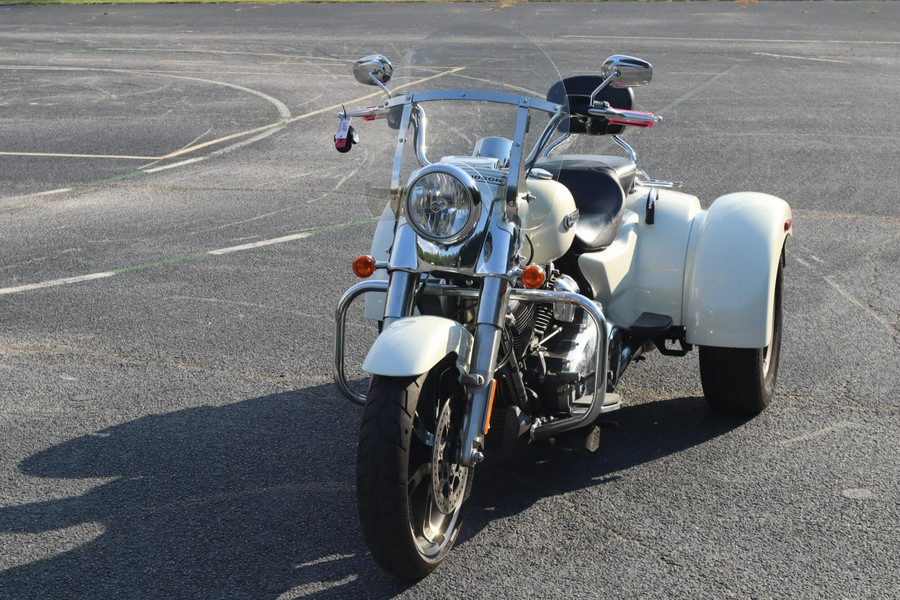 2019 Harley-Davidson Freewheeler Bonneville Salt Pearl