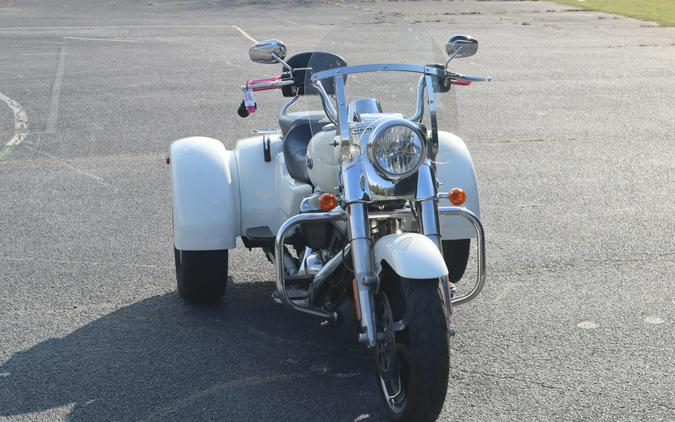 2019 Harley-Davidson Freewheeler Bonneville Salt Pearl