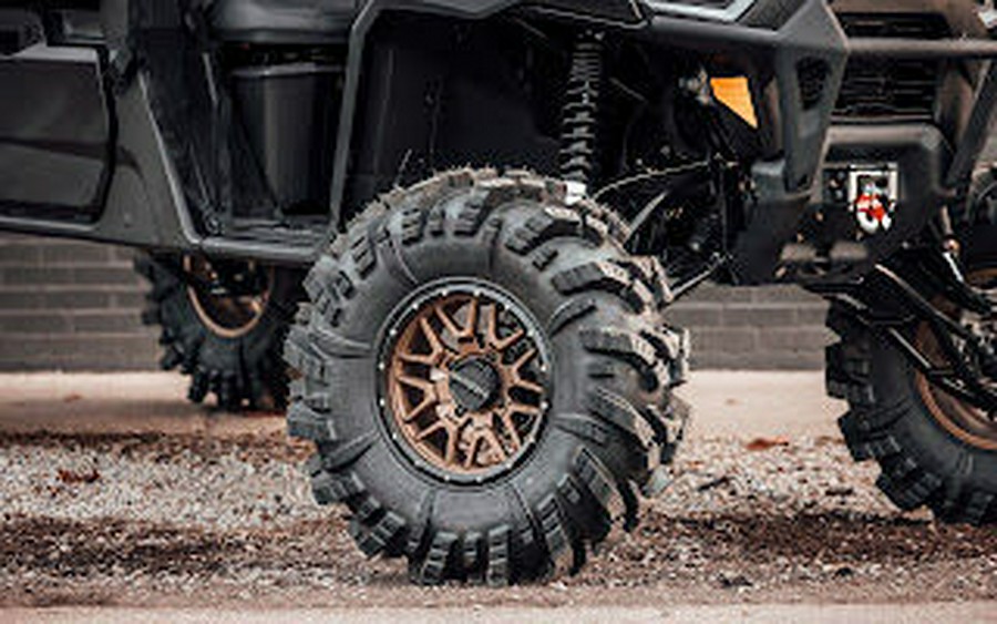 2023 Can-Am™ Defender PRO XT HD10