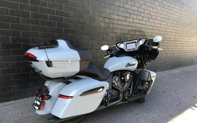 2025 Indian Roadmaster® PowerPlus Dark Horse® with 112 and PowerBand Audio Package