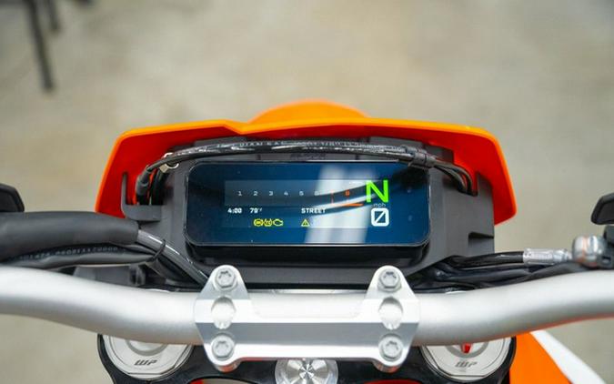 2026 KTM Enduro 690 R