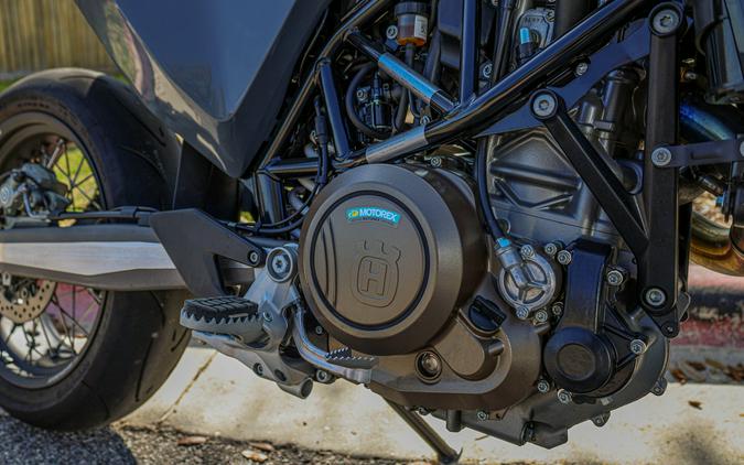 2023 HUSQVARNA SUPERMOTO 701