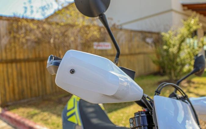 2023 HUSQVARNA SUPERMOTO 701