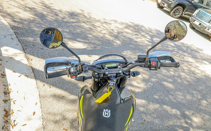 2023 HUSQVARNA SUPERMOTO 701