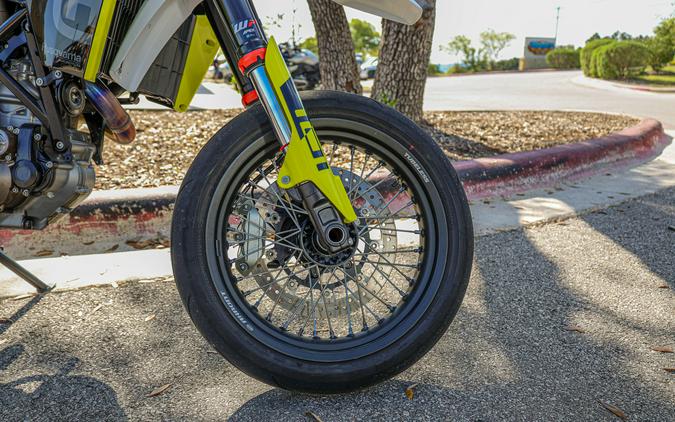 2023 HUSQVARNA SUPERMOTO 701