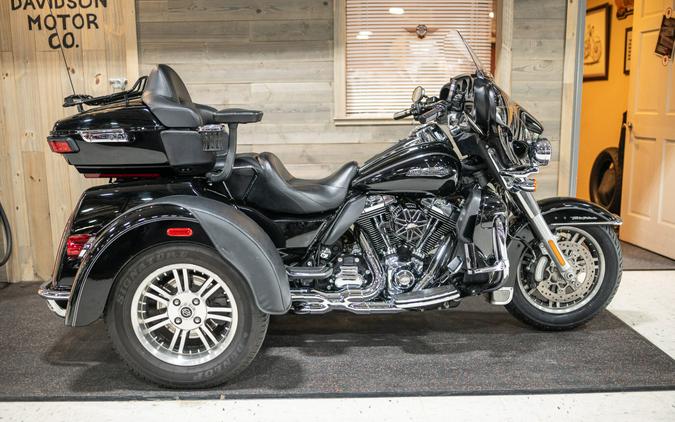2016 Tri Glide® Ultra (FLHTCUTG)
