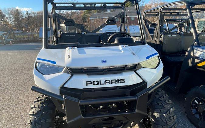 2024 Polaris Industries R24E3CC2BD EV KINETICFSPREMPEA