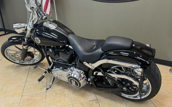 2015 Harley-Davidson Softail® Breakout®