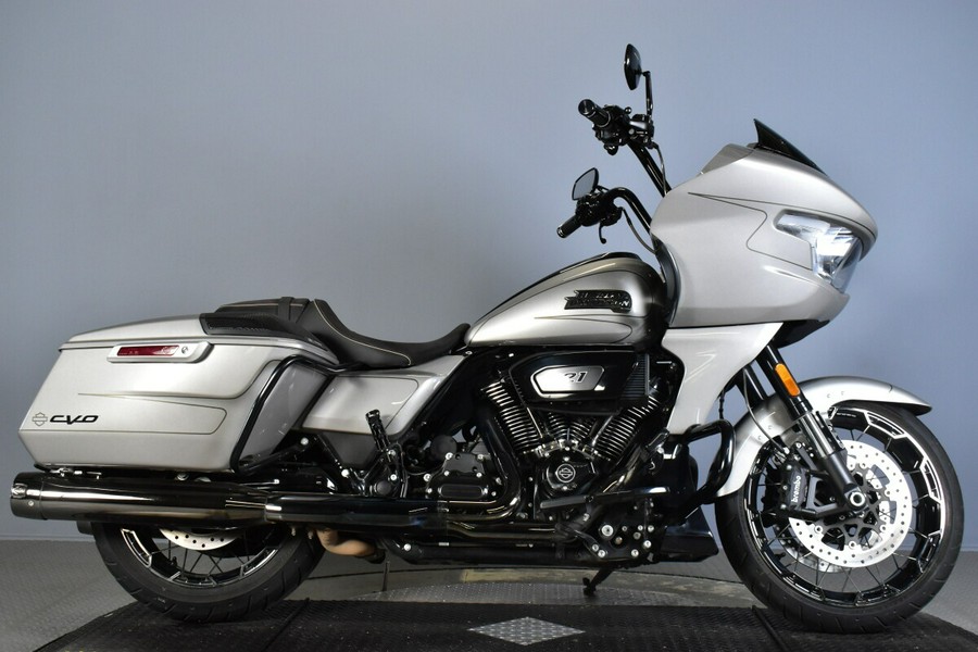 2023 Harley-Davidson CVO Road Glide LTD Anniversary