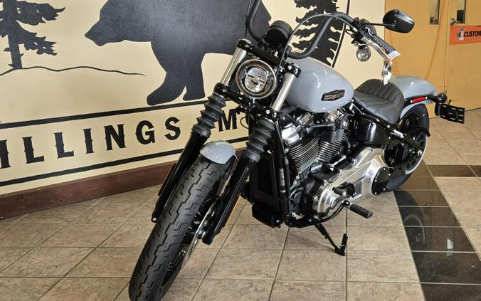 2026 Harley-Davidson® Street Bob® Dark Billiard Gray Chrome Cast Wheels