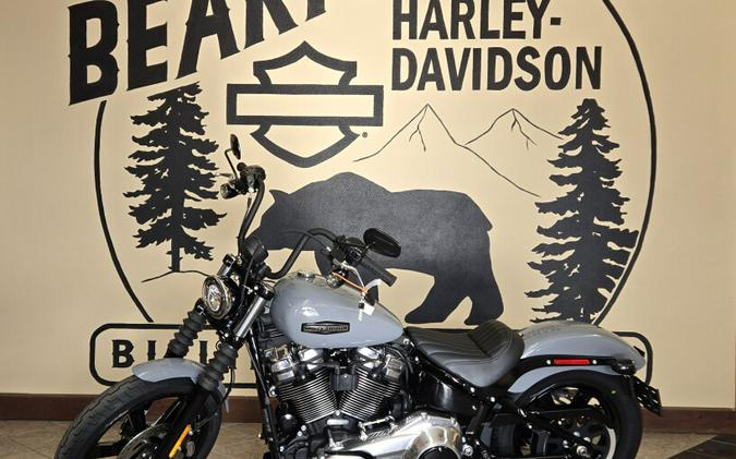2026 Harley-Davidson® Street Bob® Dark Billiard Gray Chrome Cast Wheels