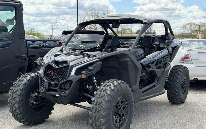 2026 Can-Am Maverick X3 X Ds Turbo RR Triple Black_7.6 In.