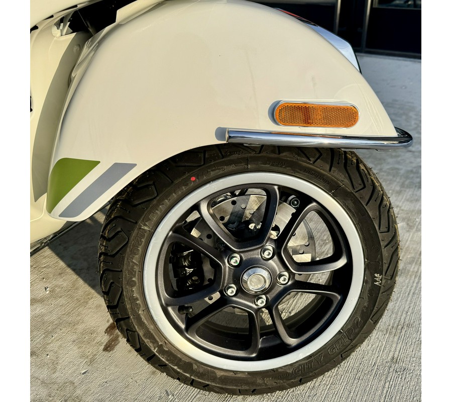2026 Vespa GTS 310 SuperTech