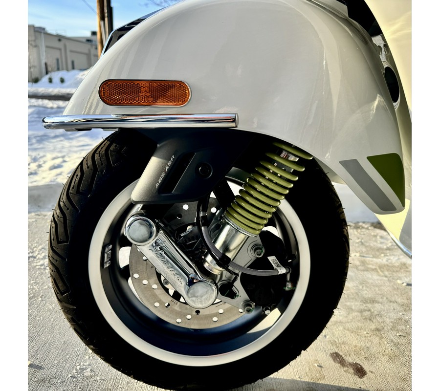 2026 Vespa GTS 310 SuperTech