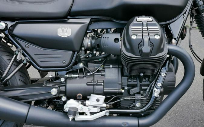 2026 Moto Guzzi V7 Stone