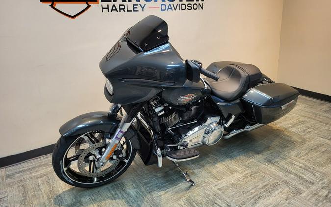 2025 Harley-Davidson® Street Glide® Iron Horse Metallic FLHX