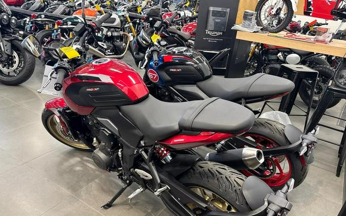 2026 Triumph Trident 800 Jet black