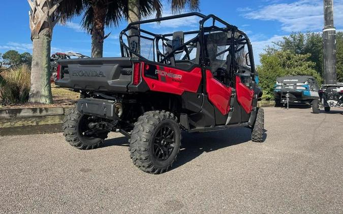 2023 Honda Pioneer 1000-6 Deluxe Crew