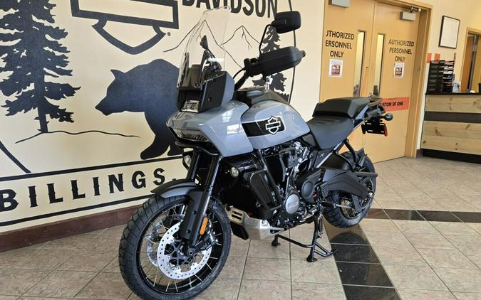2026 Harley-Davidson® Pan America 1250 Limited Dark Billiard Gray