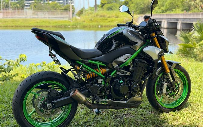 2025 Kawasaki Z900 SE ABS