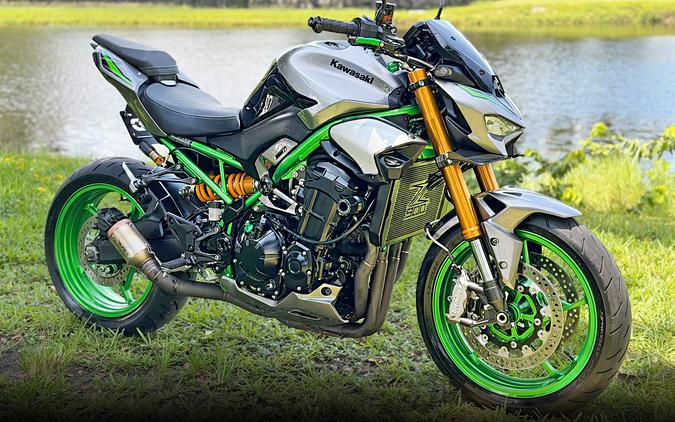 2025 Kawasaki Z900 SE ABS