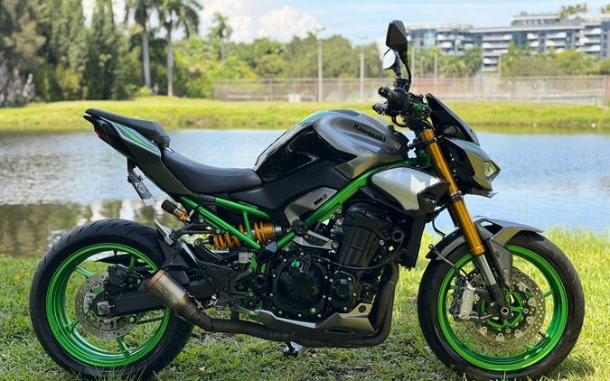 2025 Kawasaki Z900 SE ABS