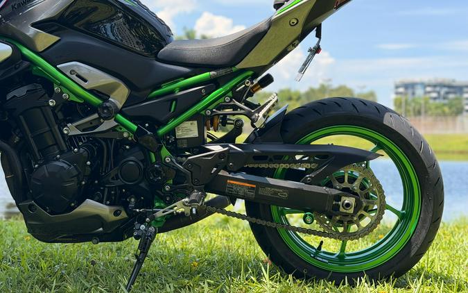 2025 Kawasaki Z900 SE ABS