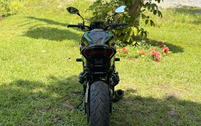 2025 Kawasaki Z900 SE ABS