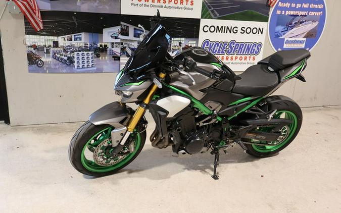 2025 Kawasaki Z900 SE ABS