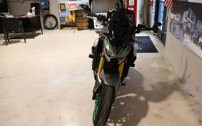 2025 Kawasaki Z900 SE ABS