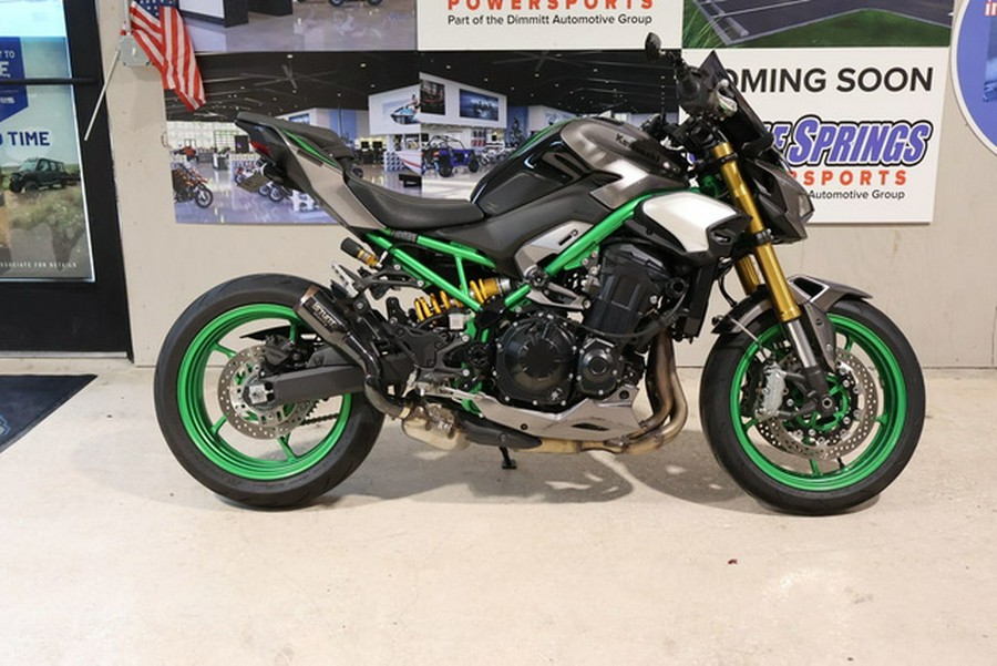 2025 Kawasaki Z900 SE ABS