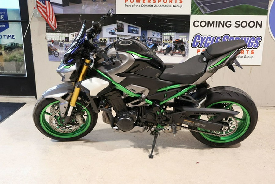 2025 Kawasaki Z900 SE ABS