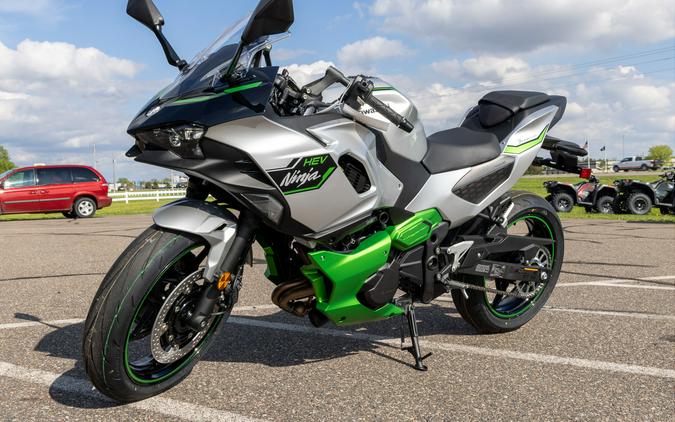 2024 Kawasaki Ninja® 7 Hybrid ABS - Metallic Bright Silver/Metallic Matte Lime Green/Ebony