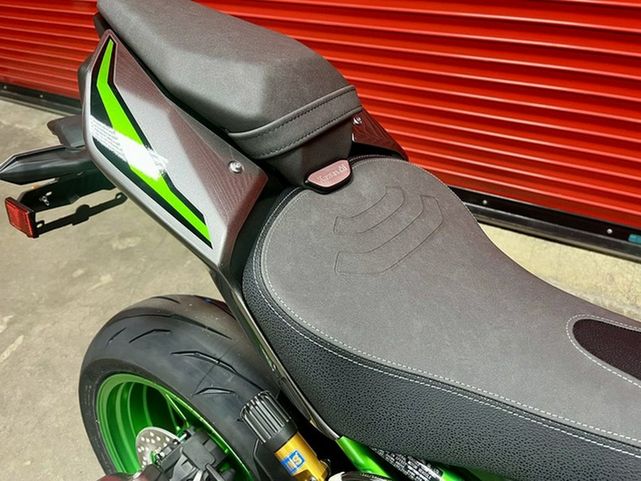 2025 Kawasaki Z900 SE ABS
