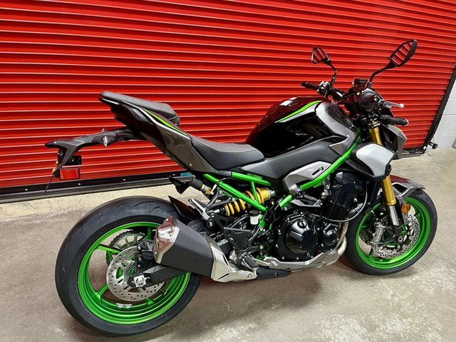 2025 Kawasaki Z900 SE ABS