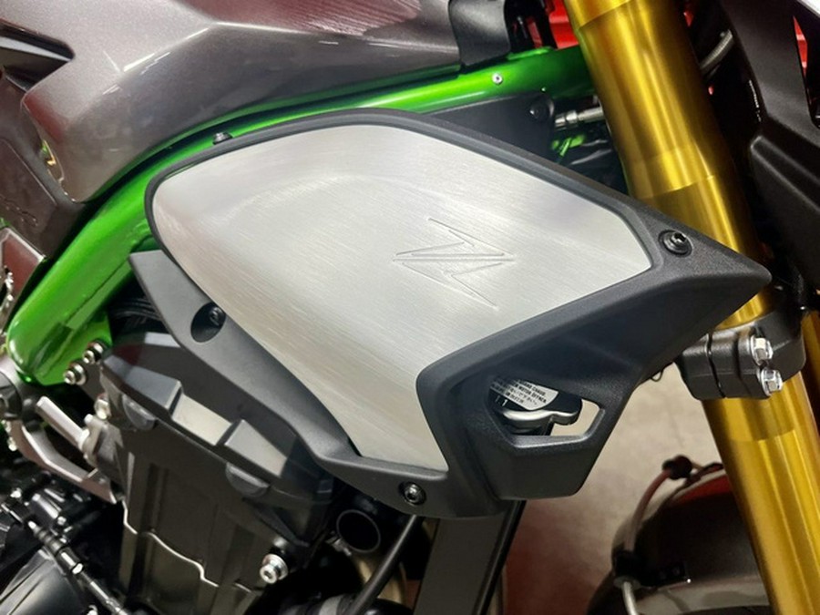 2025 Kawasaki Z900 SE ABS