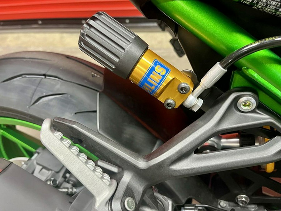 2025 Kawasaki Z900 SE ABS