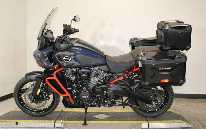 2025 Harley-Davidson® CVO™ Pan America®