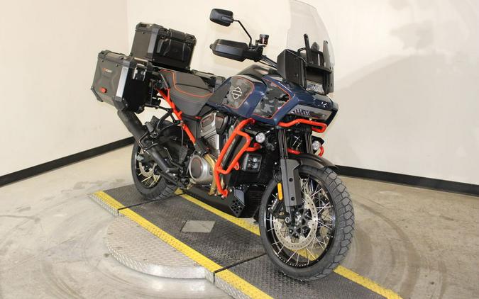 2025 Harley-Davidson® CVO™ Pan America®