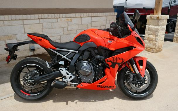 2026 SUZUKI GSX-8R
