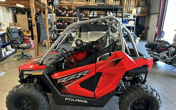 2026 Polaris RZR 200 EFI
