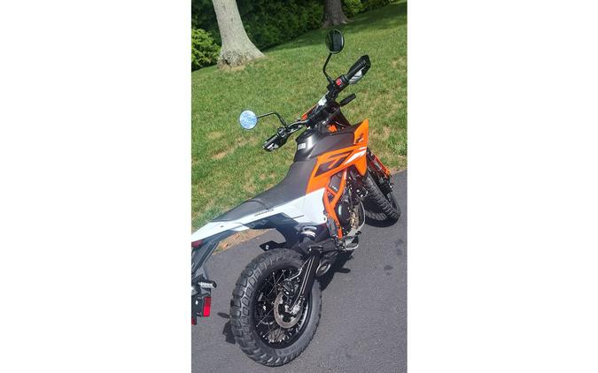 2026 KTM 390 ENDURO R