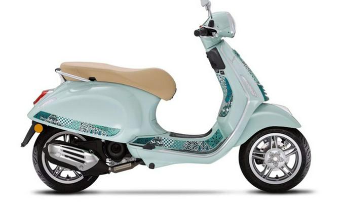 2025 Vespa Primavera 50 Batik