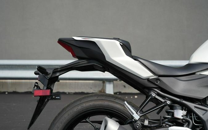 2026 Yamaha YZF-R3 70th Anniversary Edition