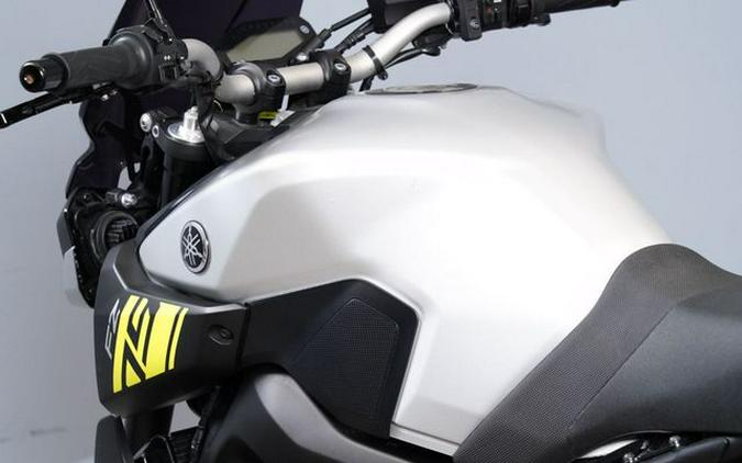 2017 Yamaha FZ-09