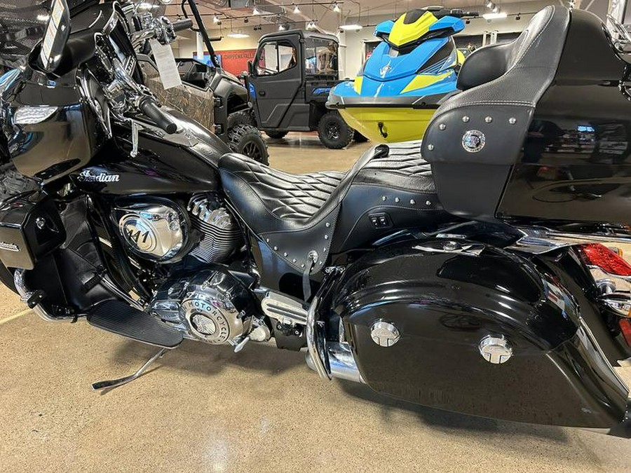 2018 Indian Motorcycle® Roadmaster® ABS Thunder Black