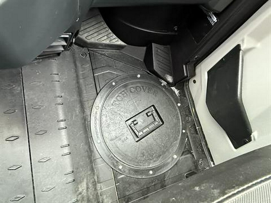 2021 Can-Am Defender Max Limited HD10